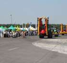 Widownia pokazu maszyn 21-22 Maj Kąkolewo