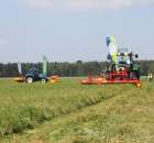 Kosiarka Unia Famarol Alk xL 3,0 (na tyle ciągnika) oraz Alka xLc 3,0 (z przodu) + Ciągnik Deutz-Fahr