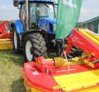Ciągnik New Holland i kosiarka Pottinger NOVACAT 306 F