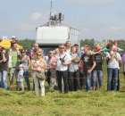 Widownia pokazu maszyn 21-22 Maj Kąkolewo