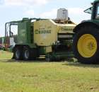 Praso-owijarka Krone Combi Pack 1500 V MC + Ciągnik John Deere 6930