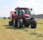 Ciągnik Case 115 + Prasa zwijająca Case IH RB454