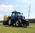 Prasa zwijająca New Holland BR7060 + Ciągnik New Holland T6070