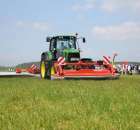 Kosiarka KUHN GMD 8730 i GMD 802F + Ciągnik John Deere 7530