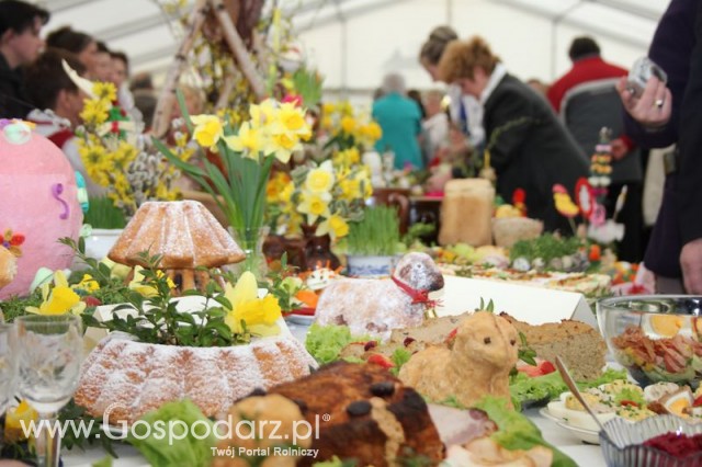 Fotoreportaż z prezentacji stołów wielkanocnych Wojbórz 2011