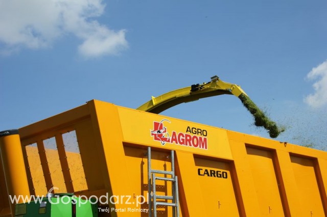 Sieczkarnia John Deere 7350 + Ciągnik 6930 + Przyczepa Joskin 20000 TRC