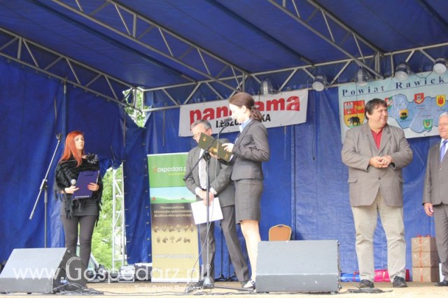 Wizytacja gości na stoiskach wystawców