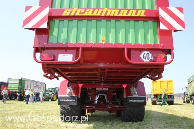 Przyczepa zbierająca Strauttmann Giga Vitesse CFS 