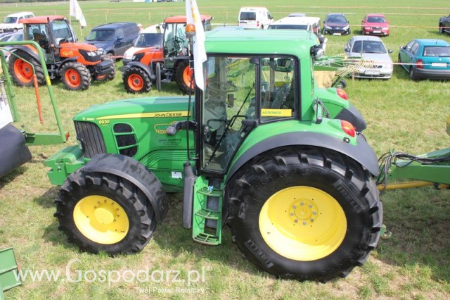 Ciagnik John Deere 6930