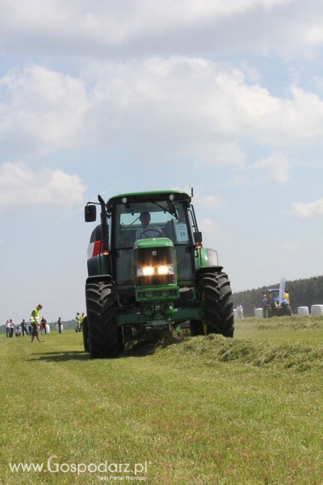 Prasa Zwijająca Kuhn VB 2160 OC + Ciągnik John Deere 6630