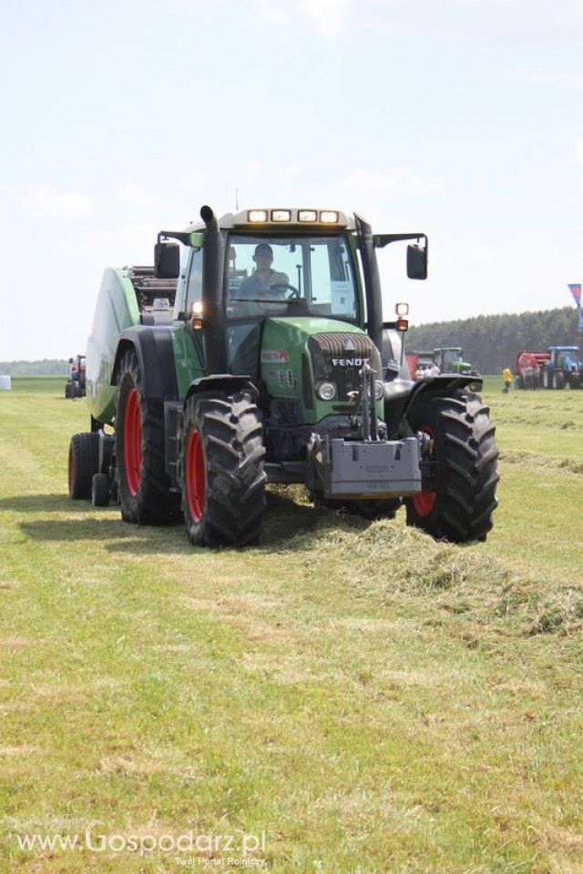 Prasa Agco Fendt 5160V + Ciągnik Fendt 714