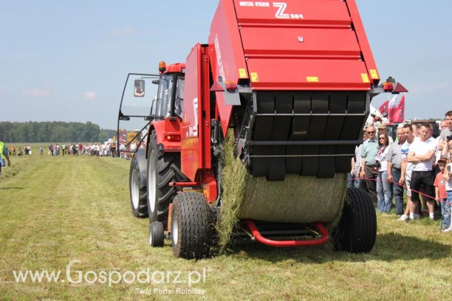 Prasa Zwijająca Metal-Fach Z589/2 + Ciągnik Farmer F5-12277S