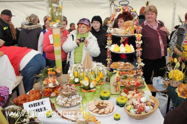 Fotoreportaż z prezentacji stołów wielkanocnych Wojbórz 2011