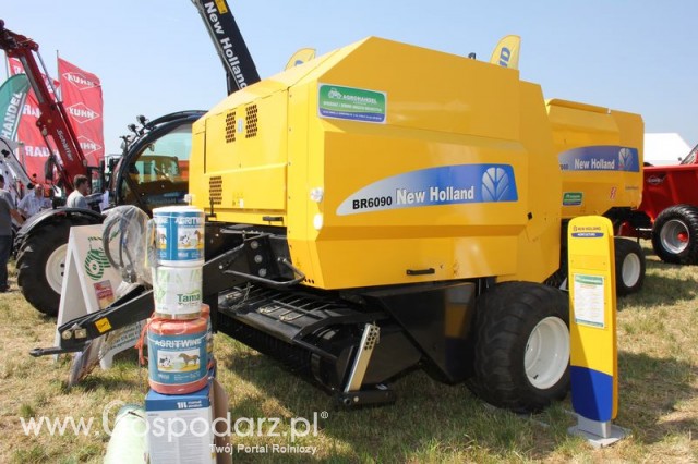 Prasa New Holland BR 6090