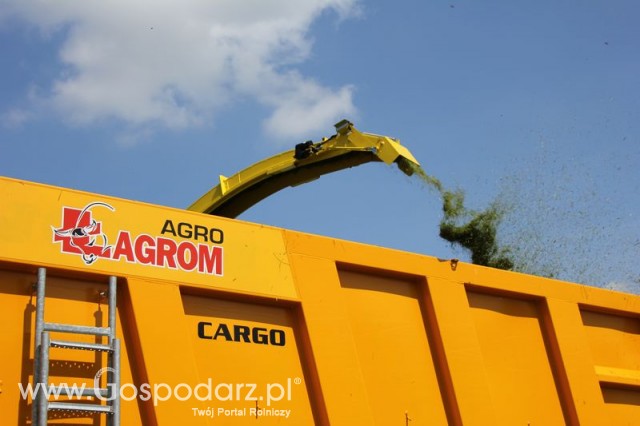 Sieczkarnia John Deere 7350 + Ciągnik 6930 + Przyczepa Joskin 20000 TRC