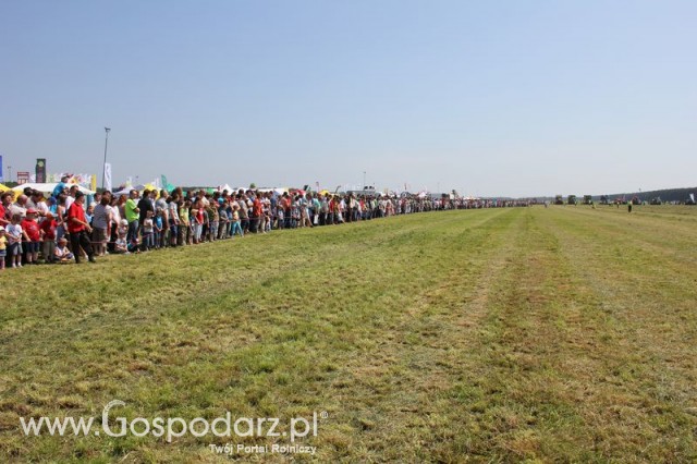 Widownia pokazu maszyn 21-22 Maj Kąkolewo