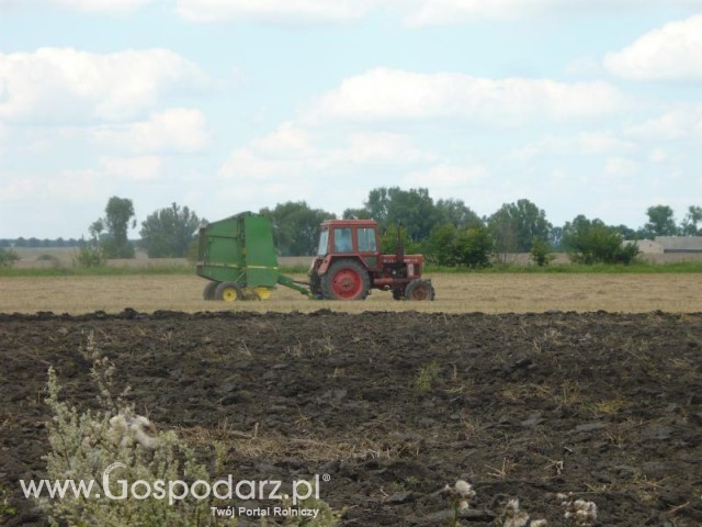 Mtz i John Deere 550