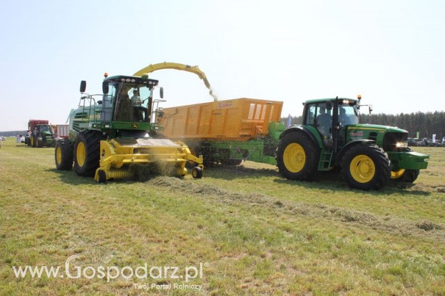 Sieczkarnia John Deere 7350 + Ciągnik 6930 + Przyczepa Joskin 20000 TRC