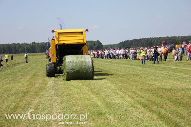 Prasa zwijająca New Holland BR6090