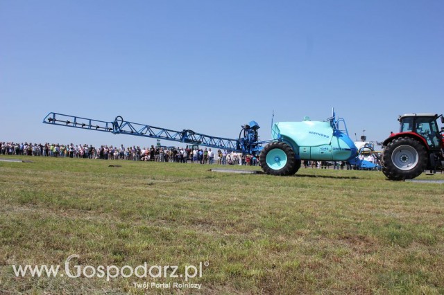 Pokazy opryskiwaczy - Opolagra 2012 - 9