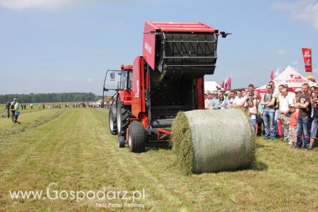 Prasa Zwijająca Metal-Fach Z589/2 + Ciągnik Farmer F5-12277S