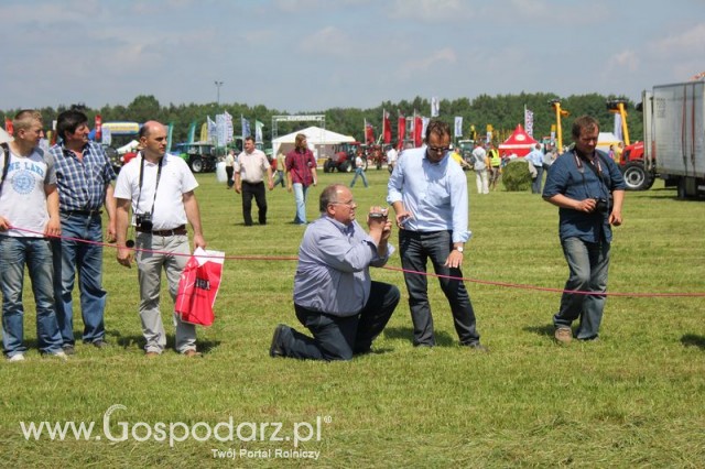 Widownia pokazu maszyn 21-22 Maj Kąkolewo