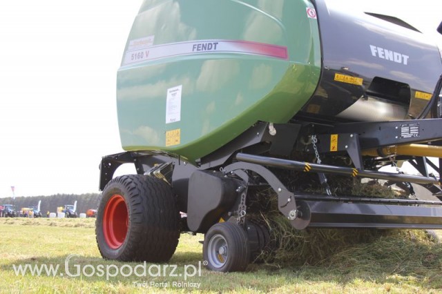 Prasa Agco Fendt 5160V + Ciągnik Fendt 714