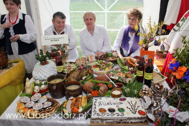 Fotoreportaż z prezentacji stołów wielkanocnych Wojbórz 2011