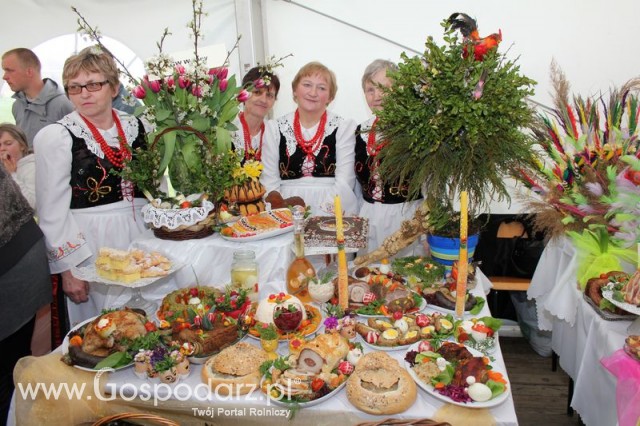 Fotoreportaż z prezentacji stołów wielkanocnych Wojbórz 2011