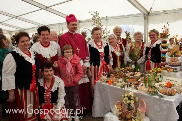 Fotoreportaż z prezentacji stołów wielkanocnych Wojbórz 2011