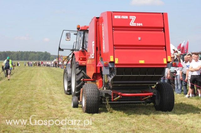 Prasa Zwijająca Metal-Fach Z589/2 + Ciągnik Farmer F5-12277S