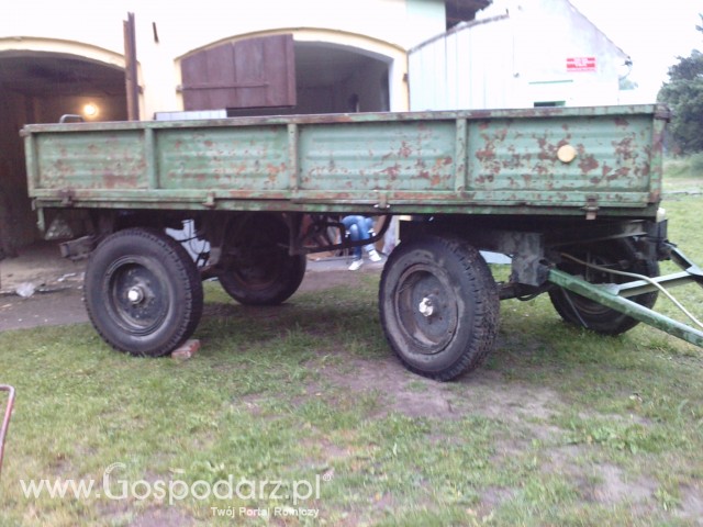 Remont przyczepy.