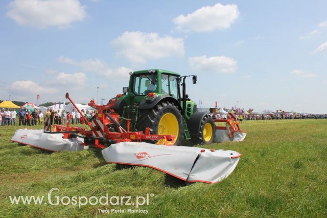 Kosiarka KUHN GMD 8730 i GMD 802F + Ciągnik John Deere 7530