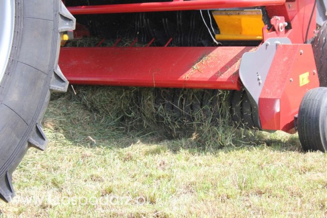 Prasa Zwijająca Metal-Fach Z589/2 + Ciągnik Farmer F5-12277S