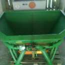 ROZSIEWACZ NAWOZU AMAZONE  ZAF 600L