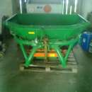 ROZSIEWACZ NAWOZU AMAZONE  ZAF 600L