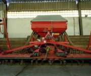 Agregat uprawowo-siewny, aktywny Kverneland Accord