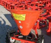 PIASKARKA KOMUNALNA QUAD