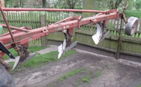 Pług  