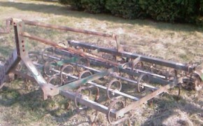 Kultywator niemiecki 4 rzędy