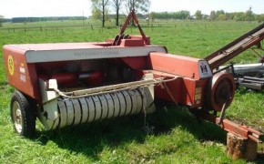 Prasa kostkujaca International 440