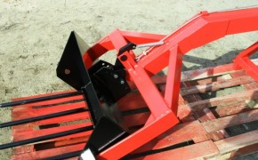 Sprzedam ładowacz obornika zaczepiany na tył ciągnika