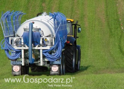 Mocny zestaw JCB i POMOT-u na wystawie Agrotech w Minikowie
