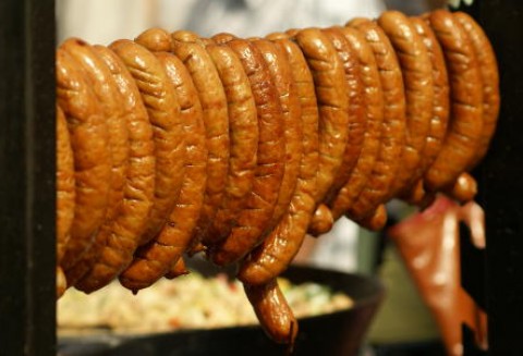 Kiełbasy jałowcowa i myśliwska z unijnym znakiem GTS