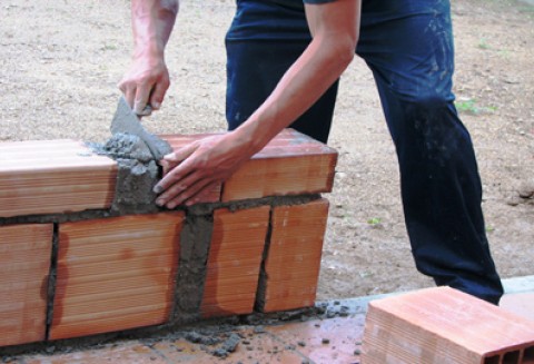 Od dziś ARiMR przyjmuje wnioski o wsparcie na odbudowę gospodarstw zniszczonych przez klęski żywiołowe