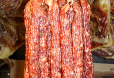 Ukraina – Kiełbasa, która wyglądem przypomina pałkę używaną przez milicję drogową