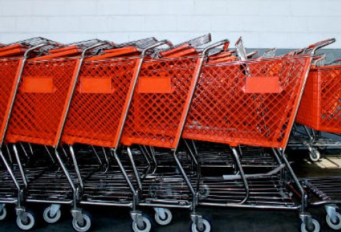 Czy z dyskontów korzystają tylko osoby o niskich dochodach?